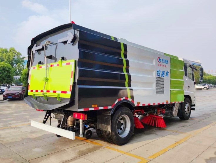 東風天錦12方掃路車