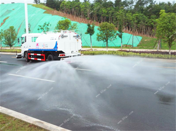 東風天錦高壓路面清洗車 東風天錦高壓路面清洗車