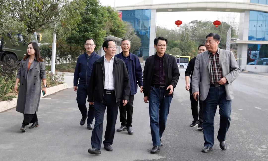 湖北省研究室黨組成員帶隊赴程力集團(tuán)調(diào)研指導(dǎo)工作